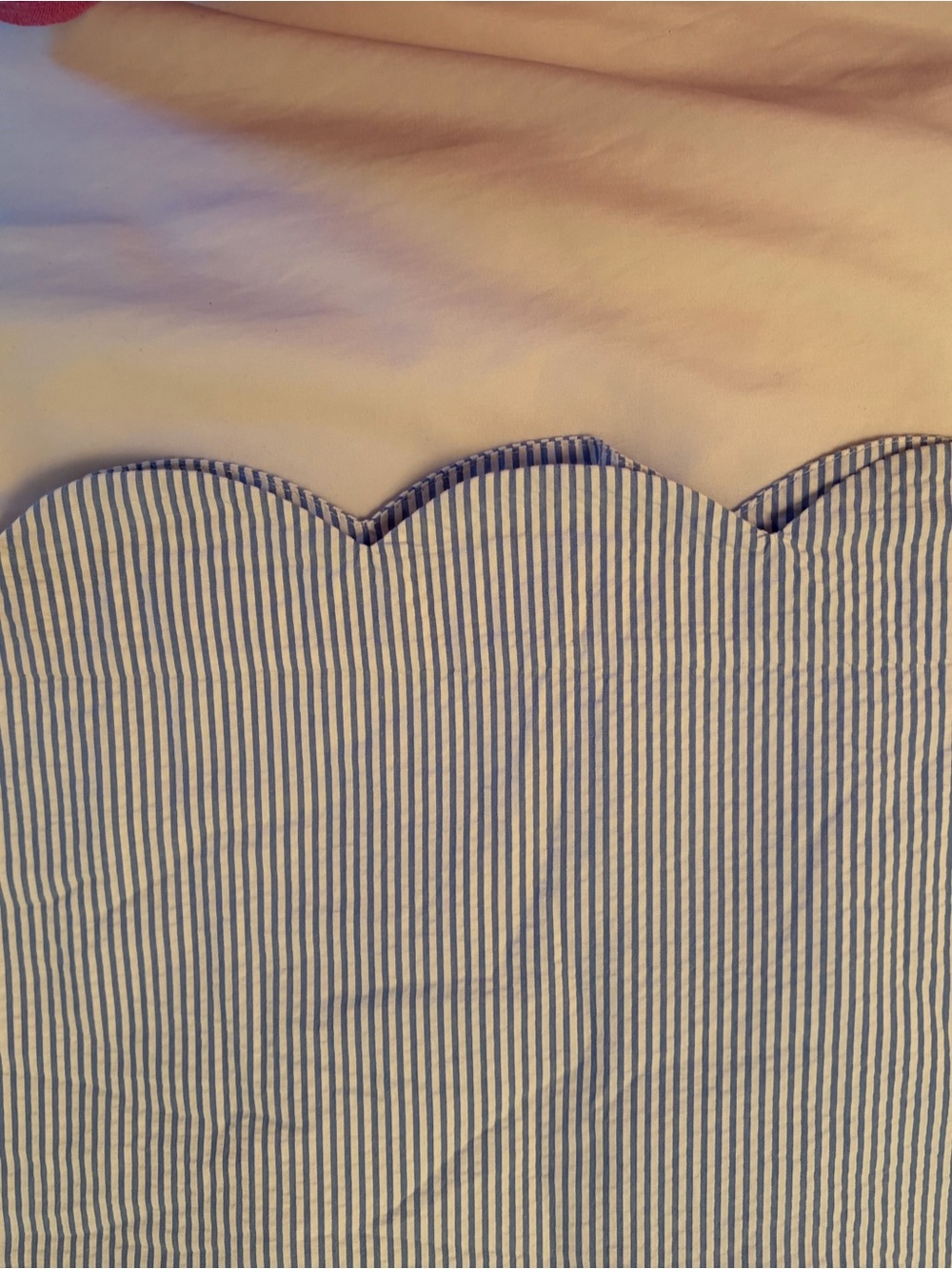 Vineyard Vines Blue and White Seersucker Scalloped Hem Women’s Skirt - Picture 3 of 4